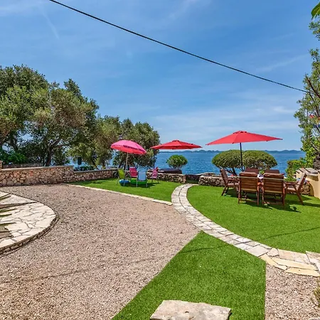 Amazing In With Jacuzzi Apartment Zdrelac