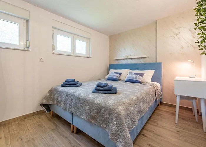 In Апартаменты